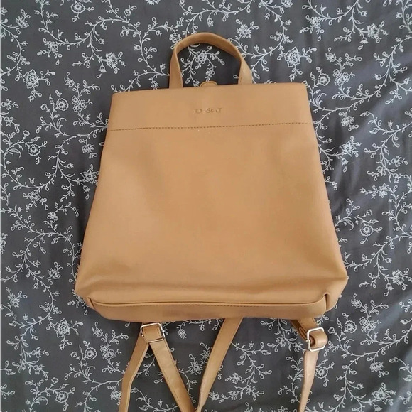 Vintage Tan Camel Leather Boho Market Travel IPAD Tote Backpack